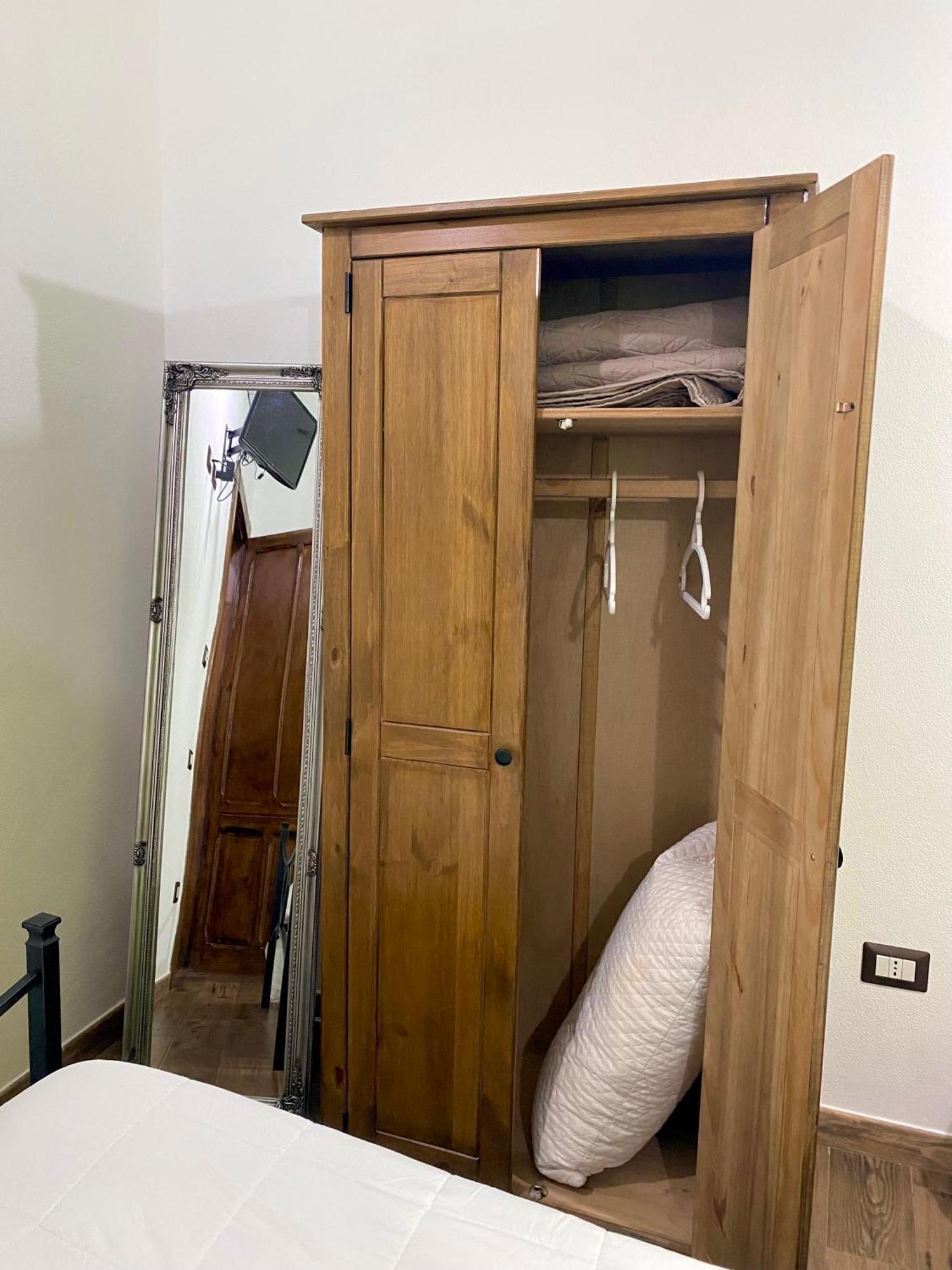 Dani'S House Hotel Cagliari Room photo