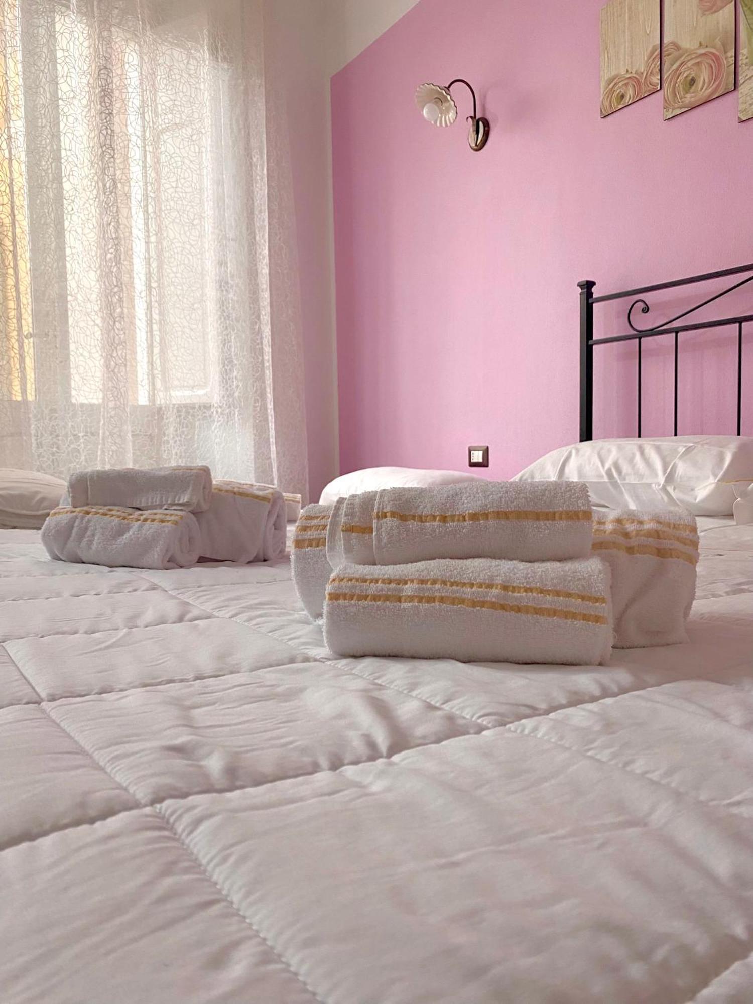 Dani'S House Hotel Cagliari Room photo